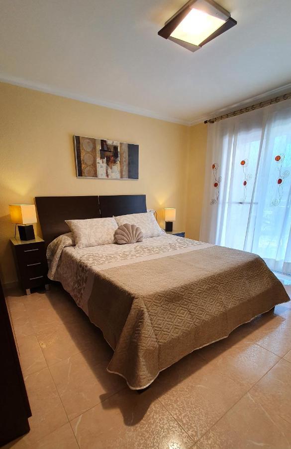 Piso Familiar Con Amplia Terraza 300M De La Playa Apartment กูลเญรา ภายนอก รูปภาพ