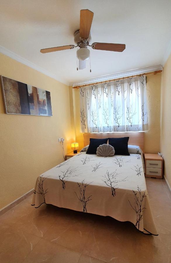 Piso Familiar Con Amplia Terraza 300M De La Playa Apartment กูลเญรา ภายนอก รูปภาพ