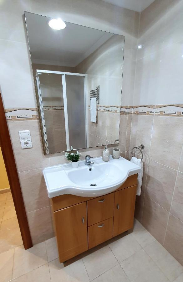 Piso Familiar Con Amplia Terraza 300M De La Playa Apartment กูลเญรา ภายนอก รูปภาพ